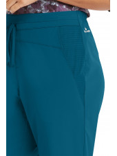 Pantalon médical femme, couleur vert caraïbe vue détail, collection "Barco One Wellness" (BWP506-)