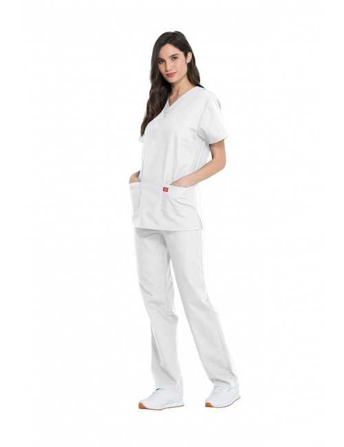 Ensemble médical Blouse et Pantalon, Unisexe, Dickies (DKP520C) femme droite blanc