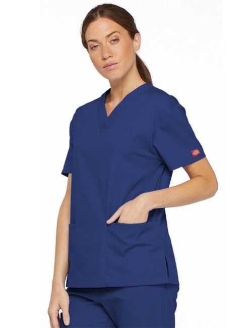 Blusa médica de cuello en V para mujeres, Dickies, 2 bolsillos, Colección "EDS Signature" (86706)