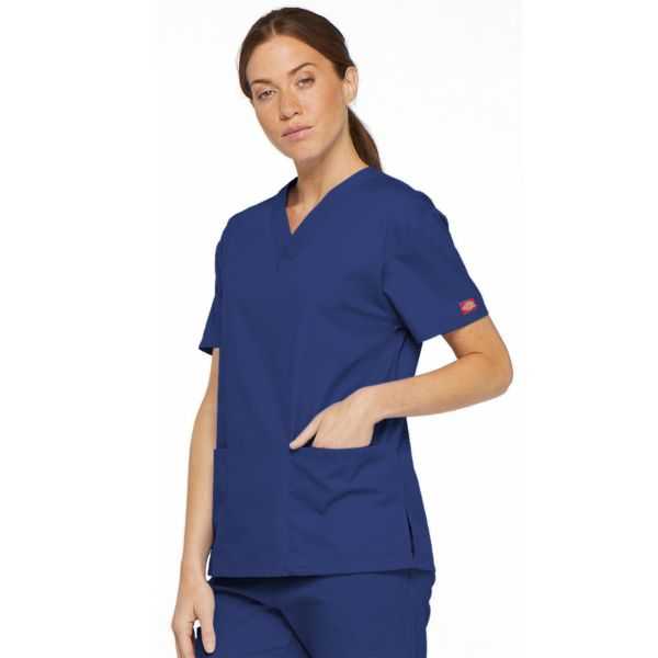Blusa médica de cuello en V para mujeres, Dickies, 2 bolsillos, Colección "EDS Signature" (86706)