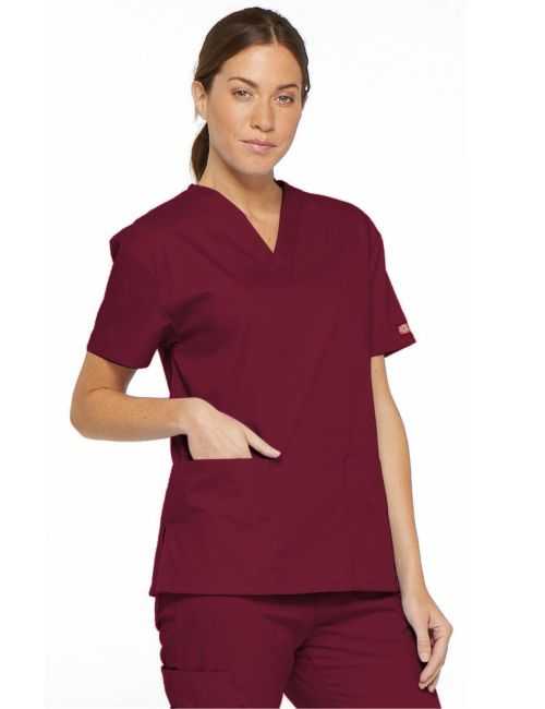 Blusa médica de cuello en V para mujeres, Dickies, 2 bolsillos, Colección "EDS Signature" (86706)