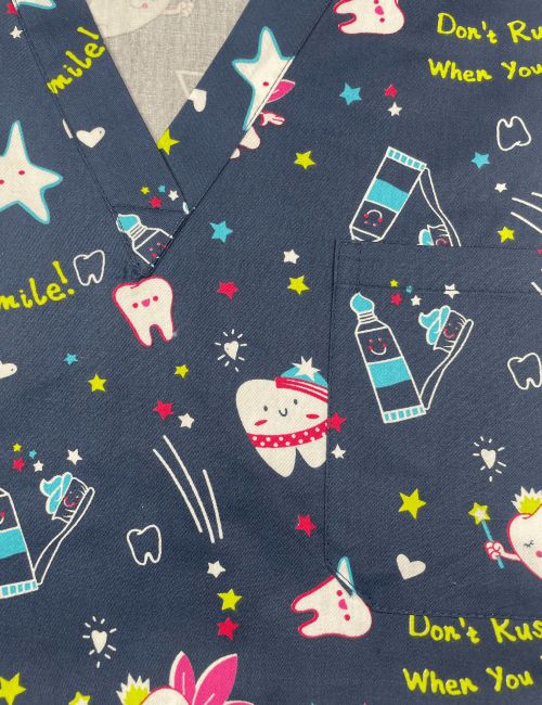 Bata médica unisex estampada "Dientes y estrellas" (62038)