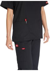 Blusa médica de cuello en V para hombres, Dickies, 2 bolsillos, Colección "EDS Signature" (86706)