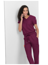 Blouse médicale Femme Koi "Aura", 2 poches, collection Cureology (C100), bordeaux