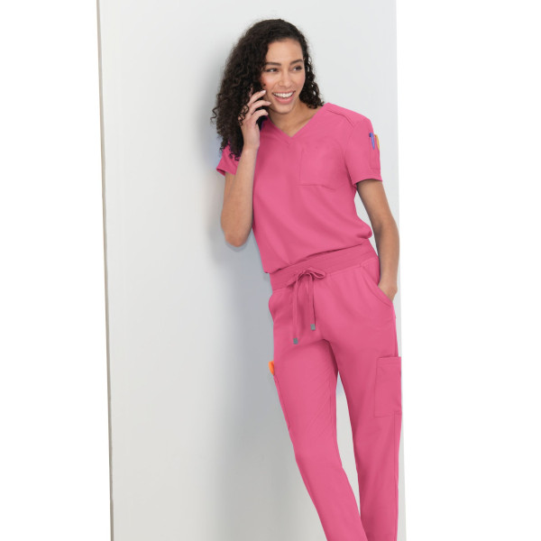Blouse médicale Femme Koi "Aura", 2 poches, collection Cureology (C100) rose Blouse médicale Femme Koi "Aura", 2 poches, collection Cureology (C100) rose