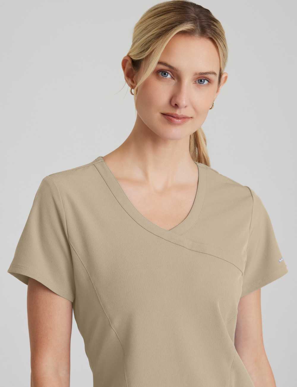 Blusa médica para mujer - Skechers (SK102)