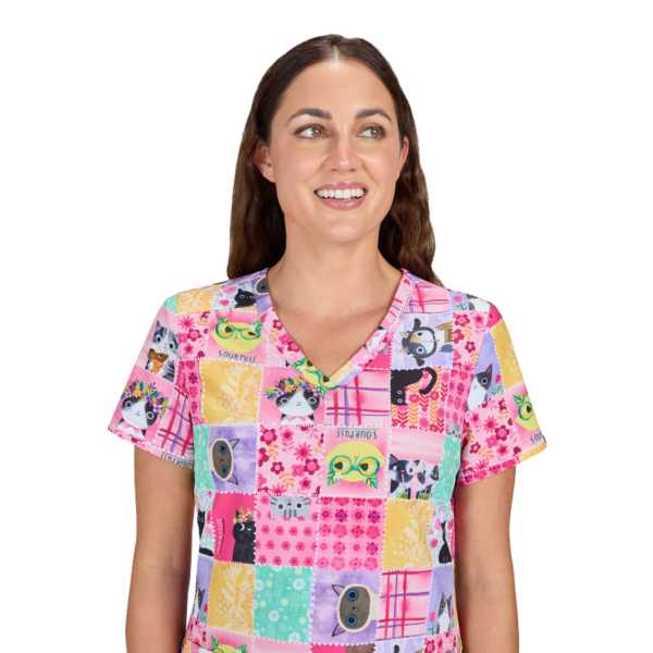 Blouse médicale femme imprimée "Chats et fleurs" (1122PRA-SOU) Blouse médicale femme imprimée "Chats et fleurs" (1122PRA-SOU)