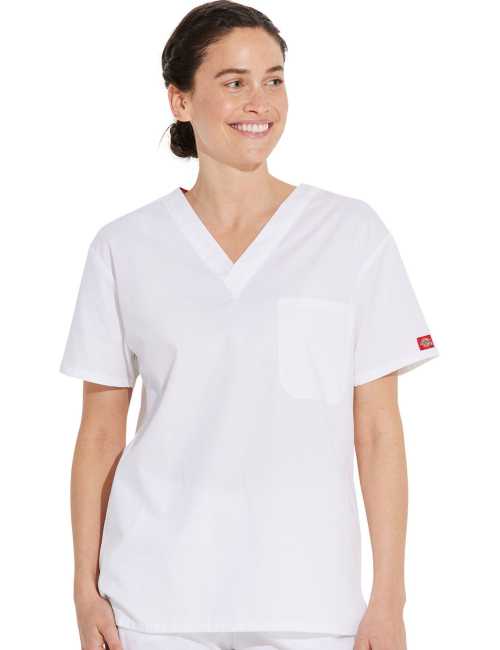 Men's Medical Gown, Dickies, Heart Pocket, "EDS Signature" Collection (83706)