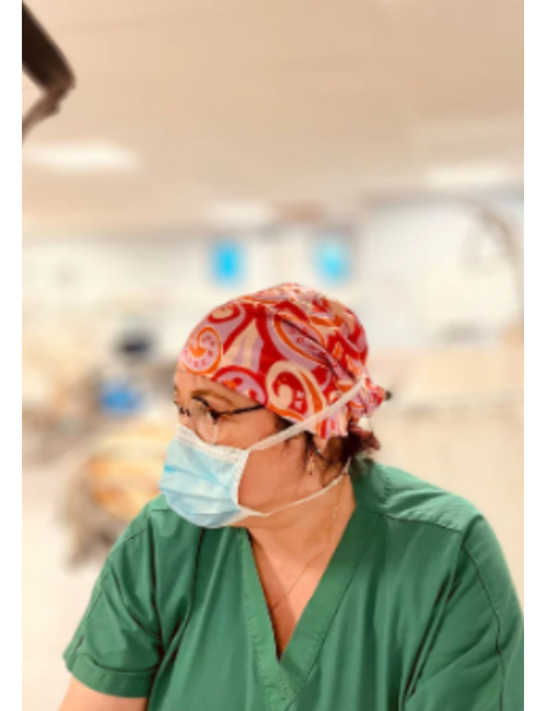 Gorros Quirúrgicos MEDISILK 100% Seda – Hechos en Francia – Perla Motivo Dental sobre Fondo Naranja (215-001)