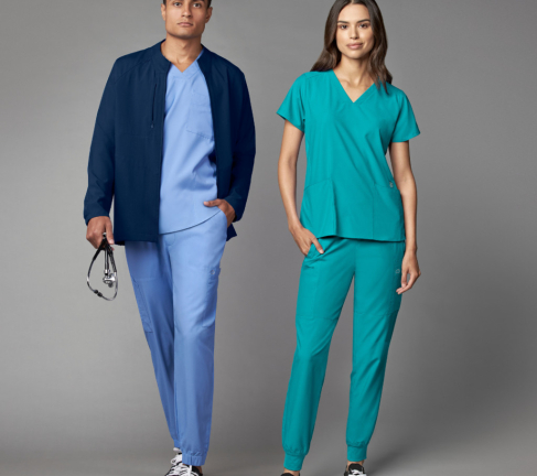 La sécurité et l’efficacité des blouses et des uniformes médicaux